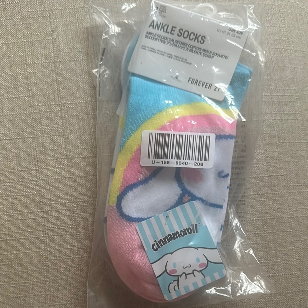 Forever 21 White and Blue Hosiery Socks